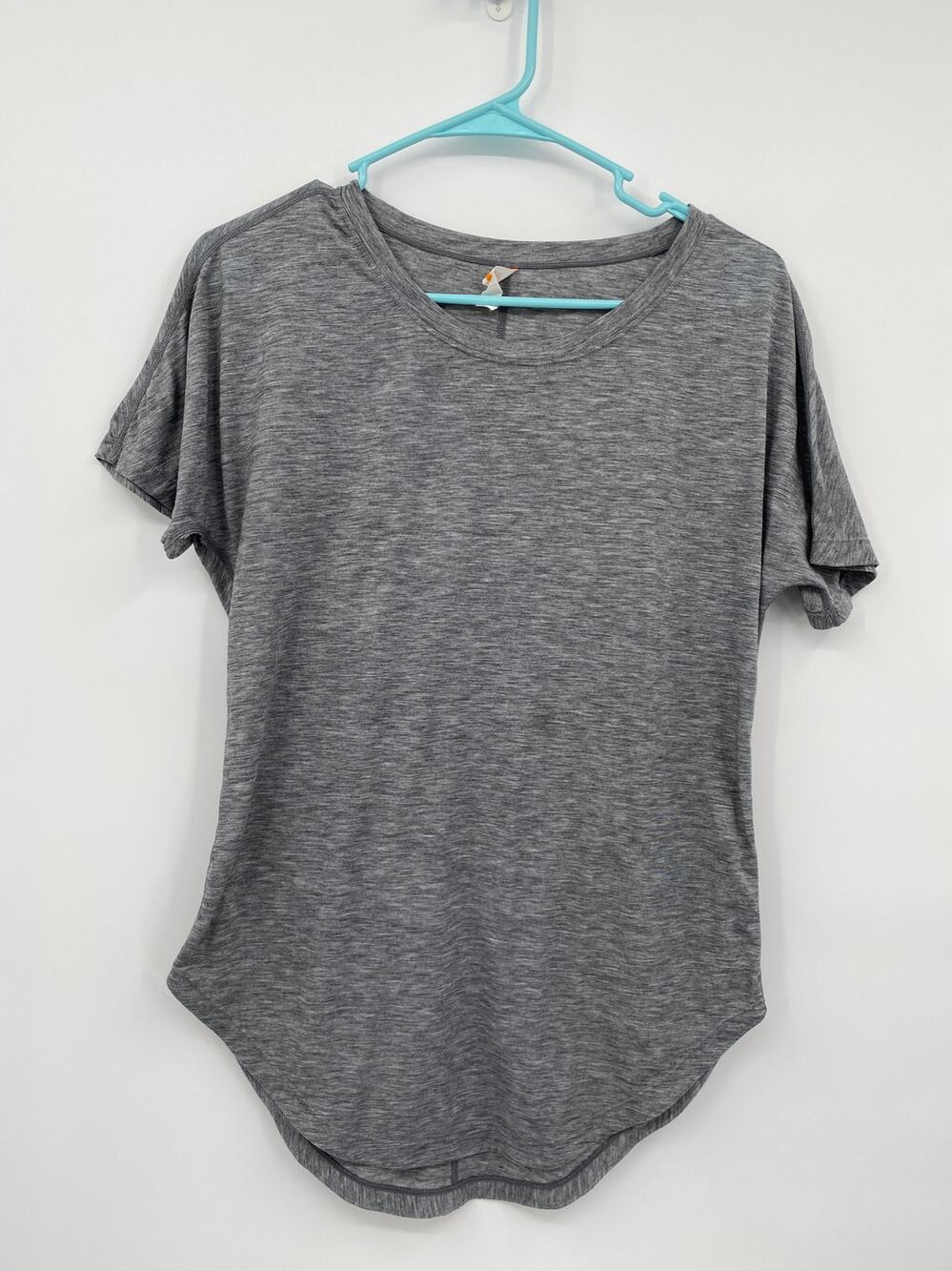 Lucy Athletic Crew Neck Pullover Short Sleeve Knit Tee Gray Tshirt Size XS